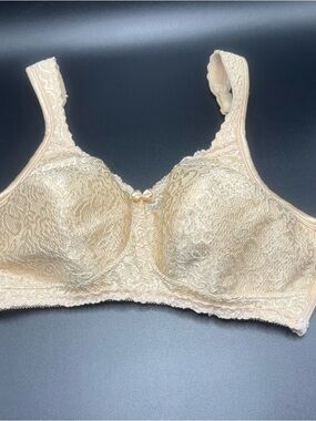 Playtex 36D 18 Hour Wireless Bra #4088 Nude Lined Full Coverage